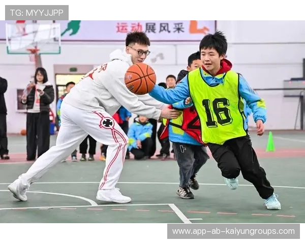 球员参与公益教育项目 走进校园传播体育精神,篮球公益课进校园方案